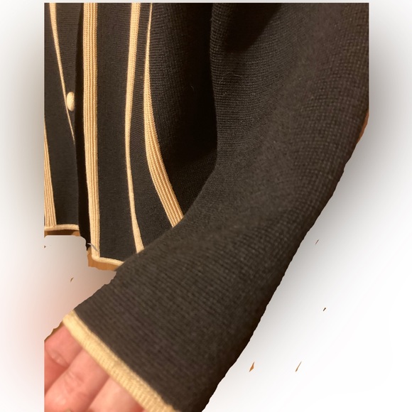 Vintage Gem! Tailored Wool-blend Button down Jacket! Gorgeous & Like New! - Picture 4 of 5